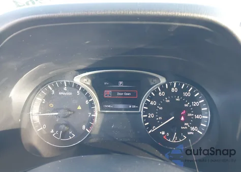 2017 Nissan Pathfinder Platinum/S/Sl/Sv z USA, uszkodzony, nr VIN 5N1DR2MN2HC613493